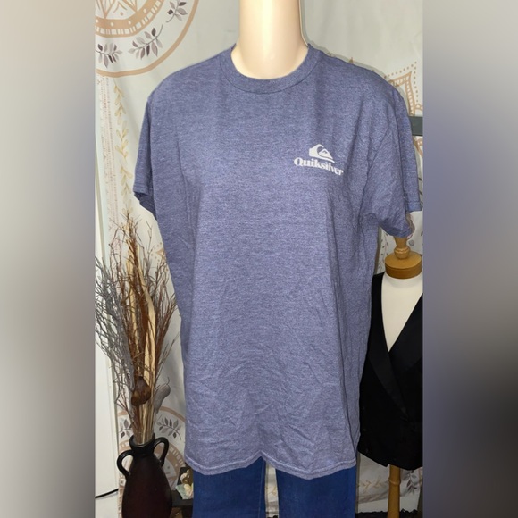 Like new Blue Charleston, SC Quiksilver T-shirt size Medium - Picture 4 of 8
